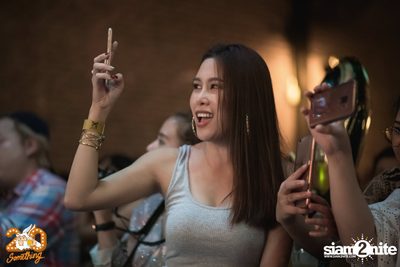 Mean at 20Something Bar — photo 73