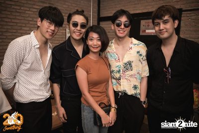 Mean at 20Something Bar — photo 96