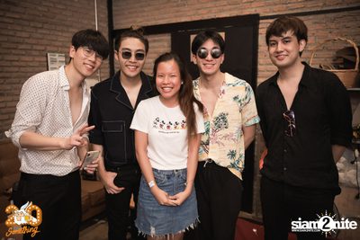 Mean at 20Something Bar — photo 111