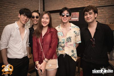 Mean at 20Something Bar — photo 141