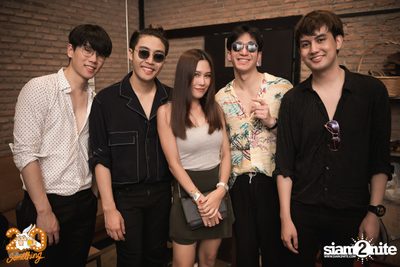 Mean at 20Something Bar — photo 147