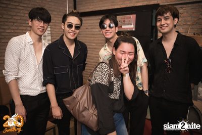 Mean at 20Something Bar — photo 159