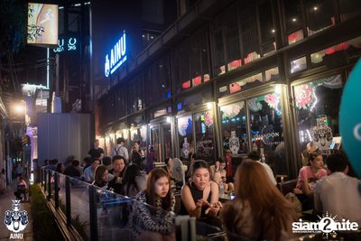 Friday Night at Ainu Bar — photo 3