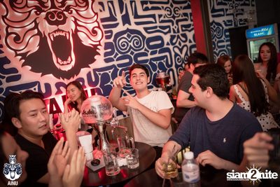 Friday Night at Ainu Bar — photo 37