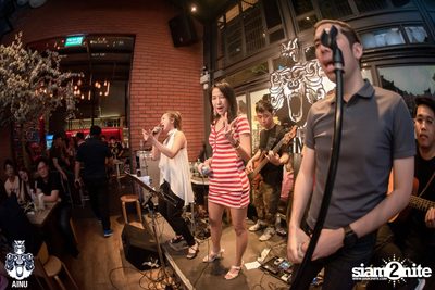 Friday Night at Ainu Bar — photo 75