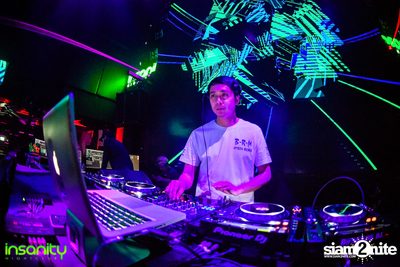Japan Nights กับ DJ Rozavy ที่ Insanity Nightclub — photo 3