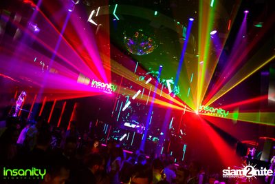 Japan Nights กับ DJ Rozavy ที่ Insanity Nightclub — photo 14