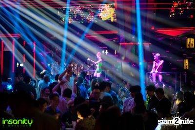 Japan Nights กับ DJ Rozavy ที่ Insanity Nightclub — photo 42