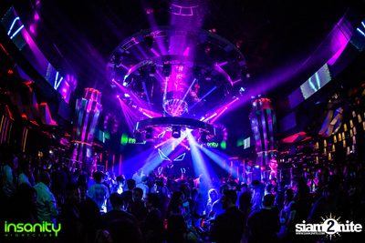 Japan Nights กับ DJ Rozavy ที่ Insanity Nightclub — photo 43