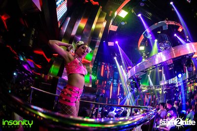 Japan Nights กับ DJ Rozavy ที่ Insanity Nightclub — photo 46