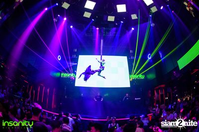 Japan Nights กับ DJ Rozavy ที่ Insanity Nightclub — photo 66