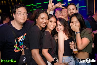 Japan Nights กับ DJ Rozavy ที่ Insanity Nightclub — photo 68
