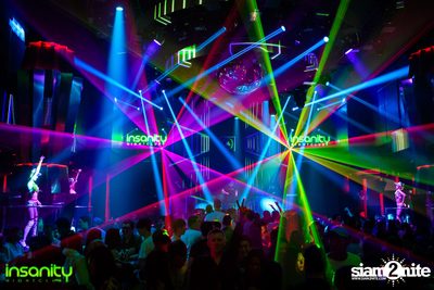 Japan Nights กับ DJ Rozavy ที่ Insanity Nightclub — photo 73