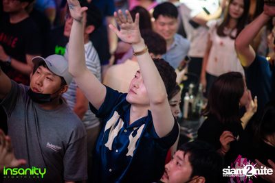 Japan Nights กับ DJ Rozavy ที่ Insanity Nightclub — photo 84