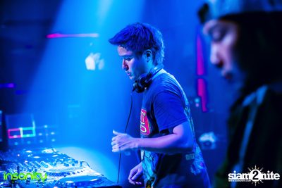 Official DJ Mag Event กับ Plastik Funk ที่ อินเซนิตี้ ไนท์คลับ — photo 37