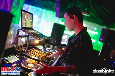 Sugar n Cream at MIXX Bangkok — photo 27