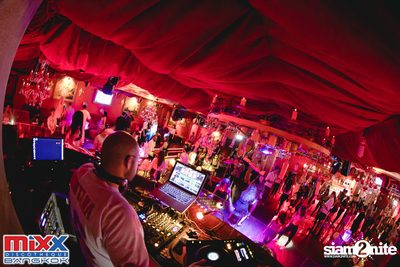 Sugar n Cream at MIXX Bangkok — photo 49