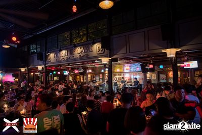 Slot Machine x Ink Waruntorn ที่ วอร์ม อัพ คาเฟ่ เชียงใหม่ — photo 4