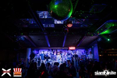 Slot Machine x Ink Waruntorn ที่ วอร์ม อัพ คาเฟ่ เชียงใหม่ — photo 7