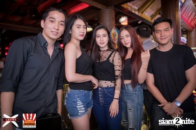 Slot Machine x Ink Waruntorn ที่ วอร์ม อัพ คาเฟ่ เชียงใหม่ — photo 35