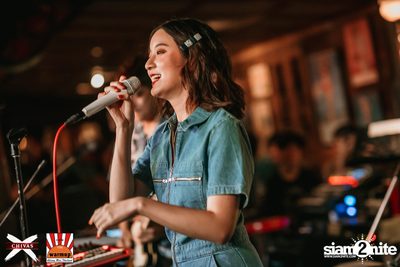 Slot Machine x Ink Waruntorn ที่ วอร์ม อัพ คาเฟ่ เชียงใหม่ — photo 57