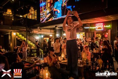 Slot Machine x Ink Waruntorn ที่ วอร์ม อัพ คาเฟ่ เชียงใหม่ — photo 62
