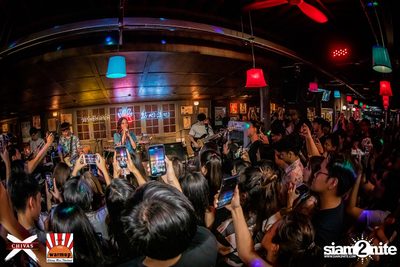 Slot Machine x Ink Waruntorn ที่ วอร์ม อัพ คาเฟ่ เชียงใหม่ — photo 69