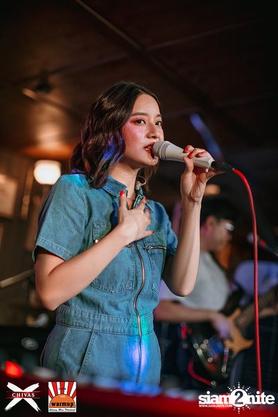 Slot Machine x Ink Waruntorn ที่ วอร์ม อัพ คาเฟ่ เชียงใหม่ — photo 91