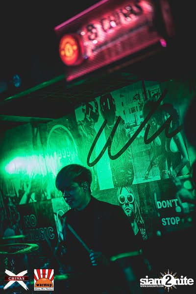 Slot Machine x Ink Waruntorn ที่ วอร์ม อัพ คาเฟ่ เชียงใหม่ — photo 149