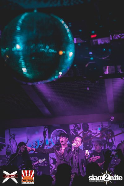 Slot Machine x Ink Waruntorn ที่ วอร์ม อัพ คาเฟ่ เชียงใหม่ — photo 156