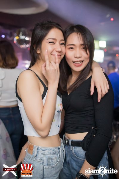 Slot Machine x Ink Waruntorn ที่ วอร์ม อัพ คาเฟ่ เชียงใหม่ — photo 164