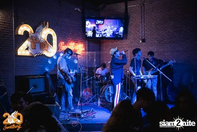 Atom Chanakan at 20Something Bar — photo 1