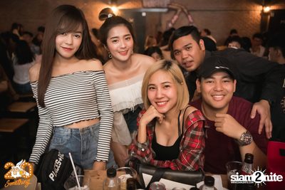Atom Chanakan at 20Something Bar — photo 8