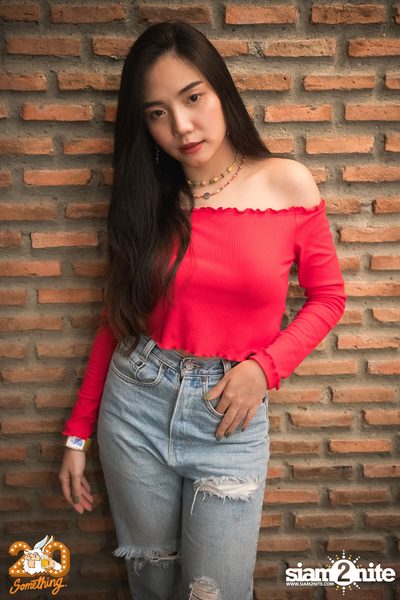 Atom Chanakan at 20Something Bar — photo 17