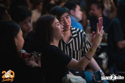 Atom Chanakan at 20Something Bar — photo 33