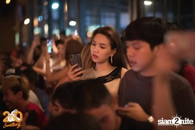Atom Chanakan at 20Something Bar — photo 48