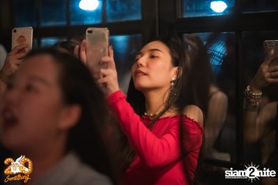 Atom Chanakan at 20Something Bar — photo 50