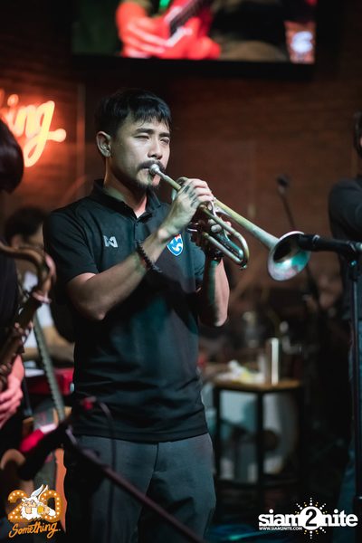 Atom Chanakan at 20Something Bar — photo 62