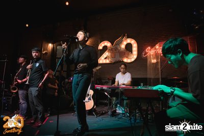 Atom Chanakan at 20Something Bar — photo 71