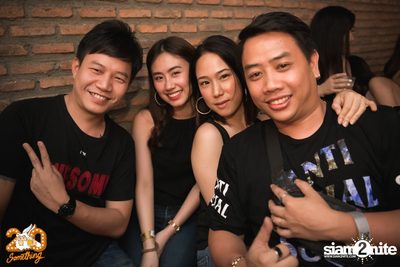 Atom Chanakan at 20Something Bar — photo 72