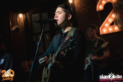 Atom Chanakan at 20Something Bar — photo 75