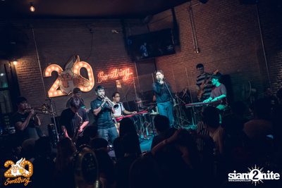 Atom Chanakan at 20Something Bar — photo 76