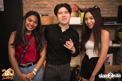 Atom Chanakan at 20Something Bar — photo 89