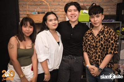 Atom Chanakan at 20Something Bar — photo 90