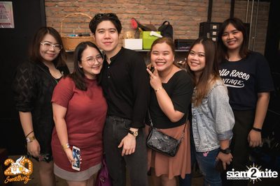 Atom Chanakan at 20Something Bar — photo 94
