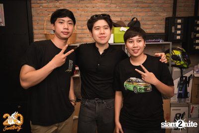 Atom Chanakan at 20Something Bar — photo 118