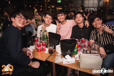 Atom Chanakan at 20Something Bar — photo 121