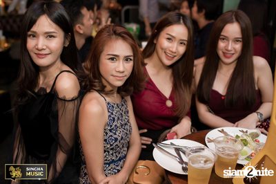 Singha Presents ETC. ที่ รียูเนี่ยน ทองหล่อ — photo 10
