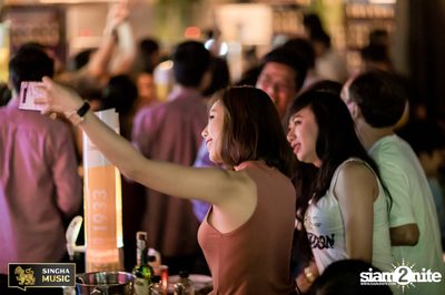 Singha Presents ETC. ที่ รียูเนี่ยน ทองหล่อ — photo 46