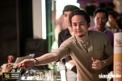 Singha Presents ETC. ที่ รียูเนี่ยน ทองหล่อ — photo 75